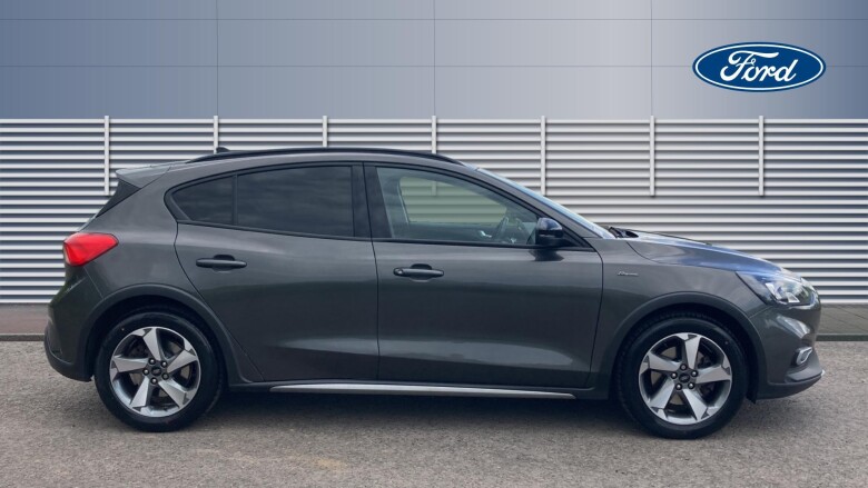 Ford Focus 1.0 EcoBoost 125 Active 5dr Petrol Hatchback